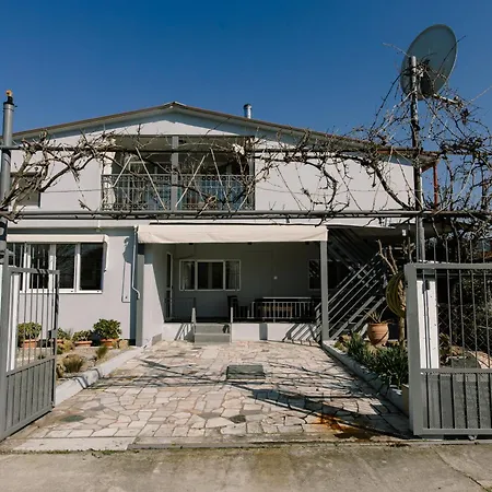 Ste's House At Macedonia Airport סלוניקי