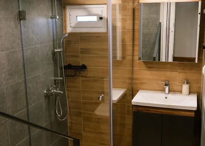 Ste's House At Macedonia Airport Appartamento Salonicco