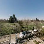 Lägenhet Ste's House At Macedonia Airport Thessaloníki